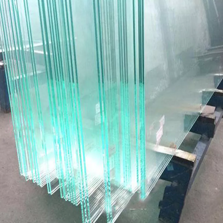 Ультра-прозрачное стекло